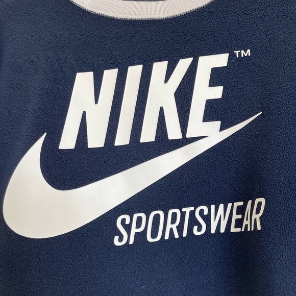 Nike Women’s Cropped Grey Sweatshirt size XS - Picture 4 of 6